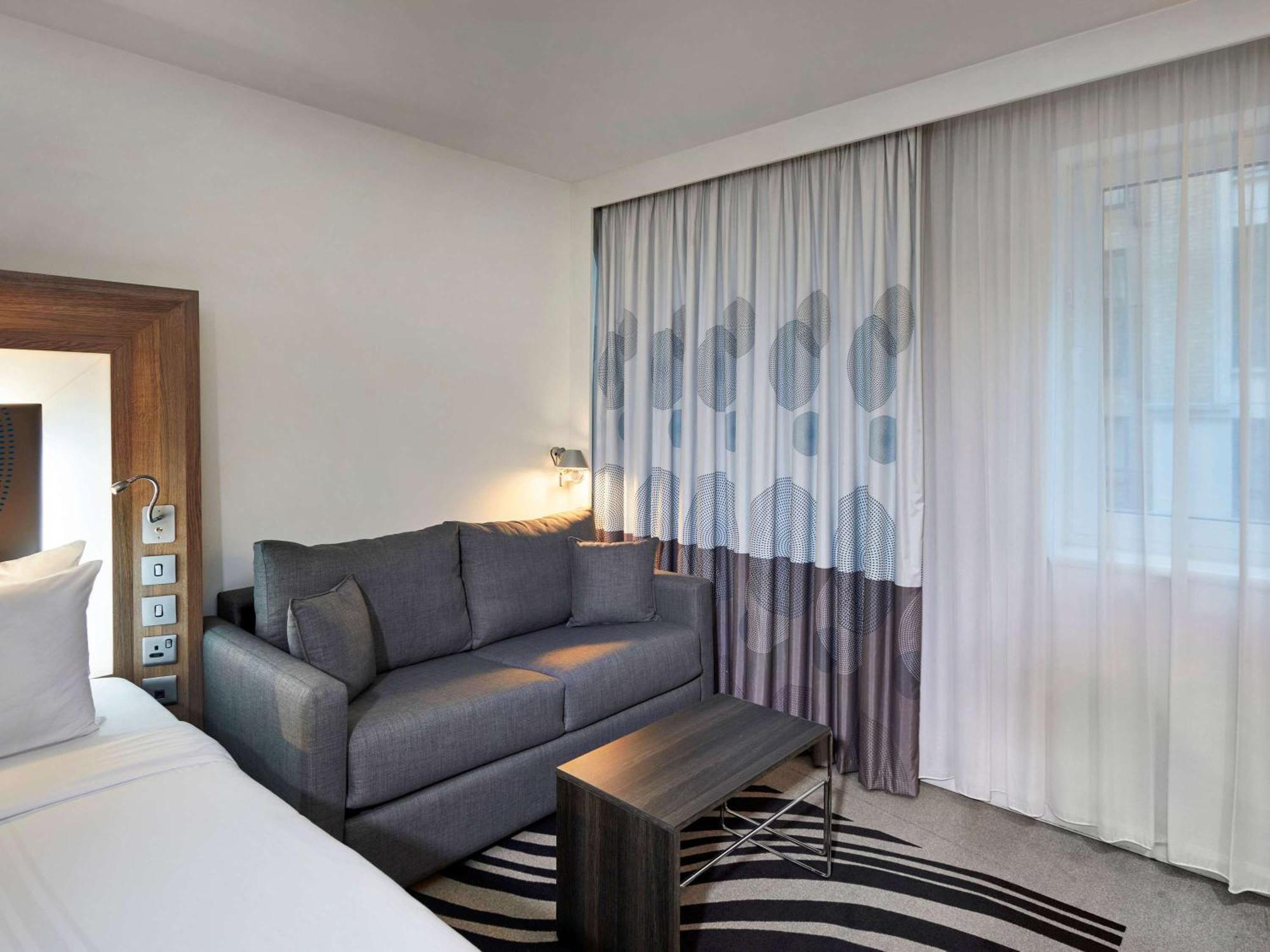 Novotel Tower Bridge Hotel 4*