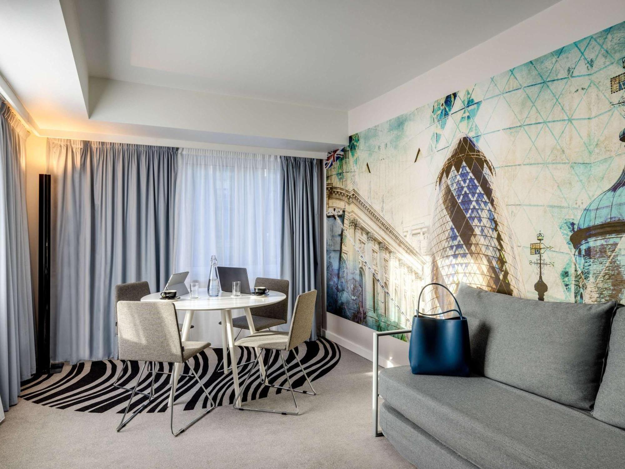 Novotel Tower Bridge Hotel 4*
